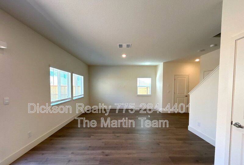 1998 Silicone Drive property image