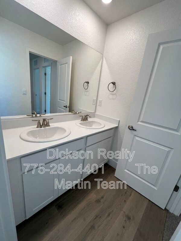 7919 Schist Rd property image