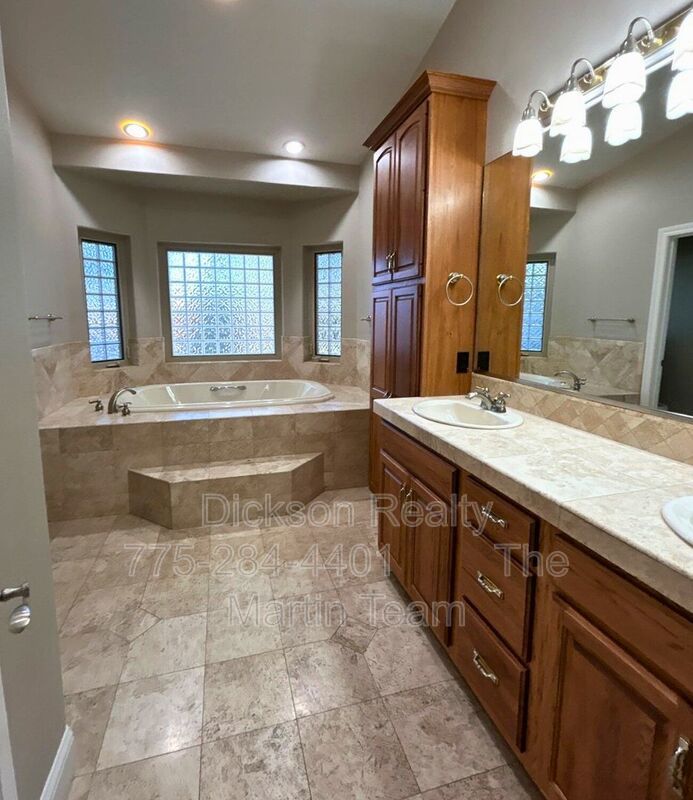 3140 Scarlet Oaks Court property image