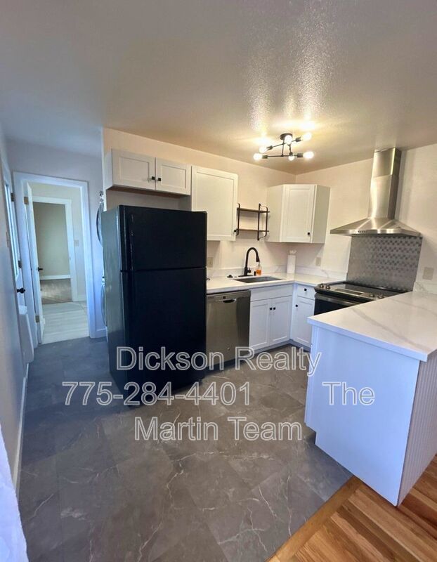 640 James Lane property image