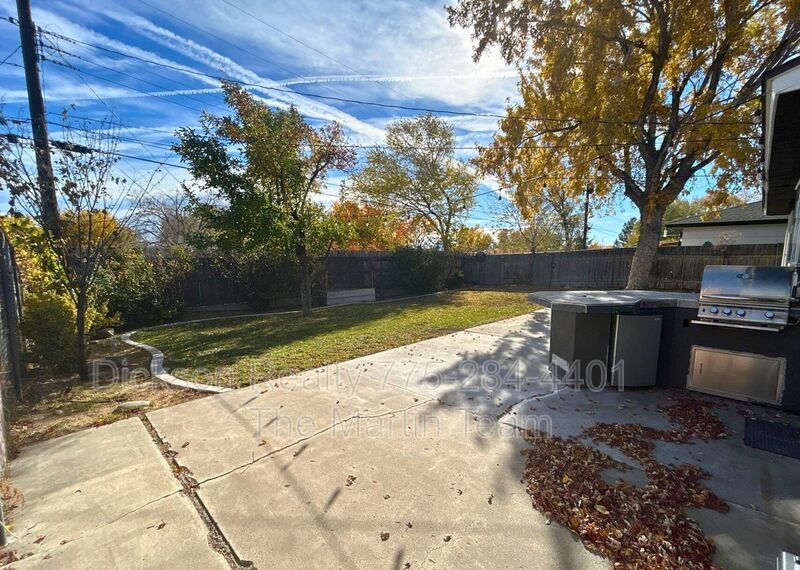 640 James Lane property image