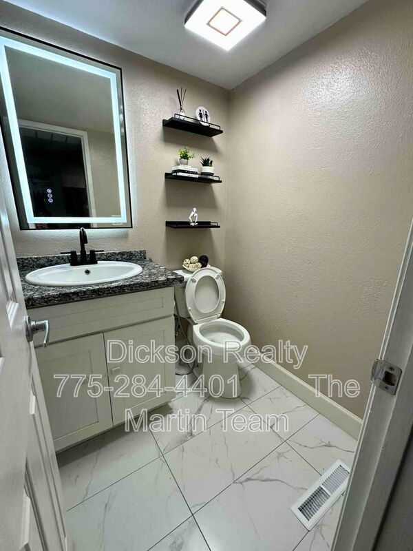1725 Catham Lane property image