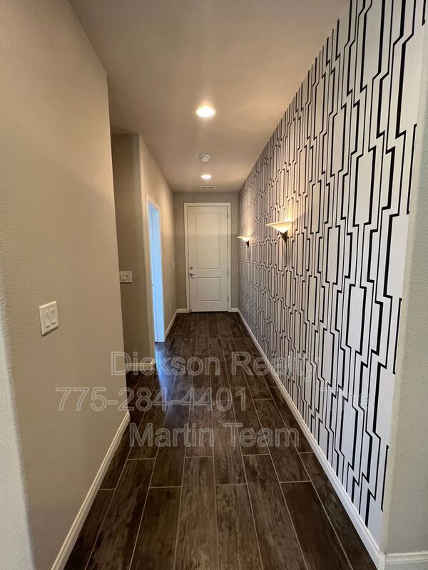 774 Sweet Briar Ln property image