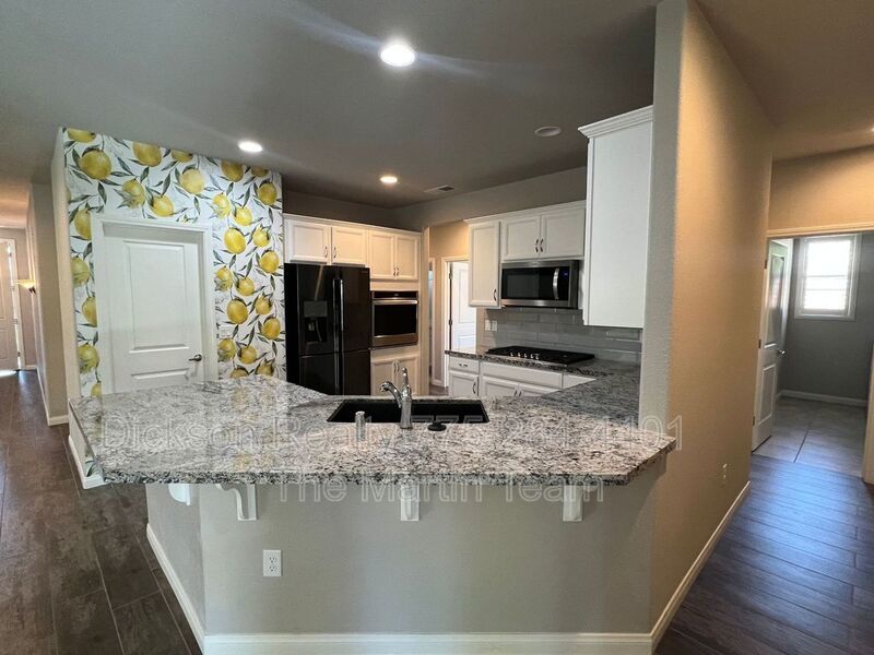 774 Sweet Briar Ln property image