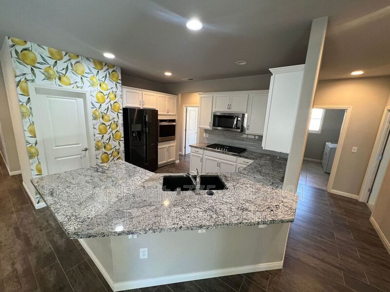 774 Sweet Briar Ln property image