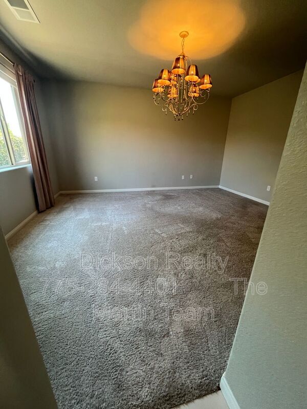 774 Sweet Briar Ln property image