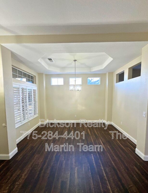 1390 N Foxglen Court property image