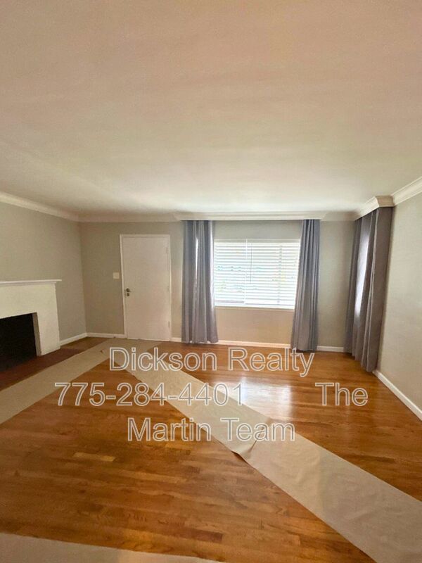 320 W Plumb Lane property image