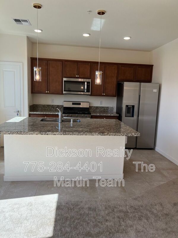 4802 Black Falcon Way property image