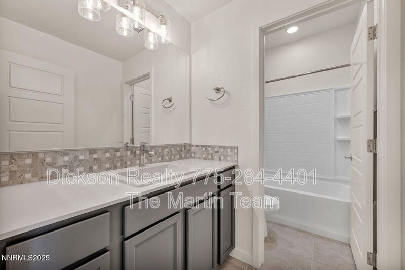 2566 River Hatchling Lane property image