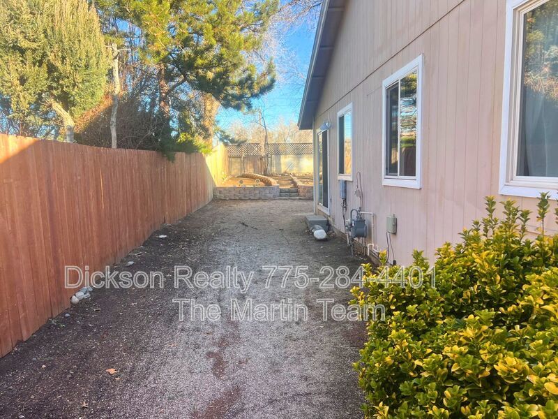 1995 Trainer Way property image