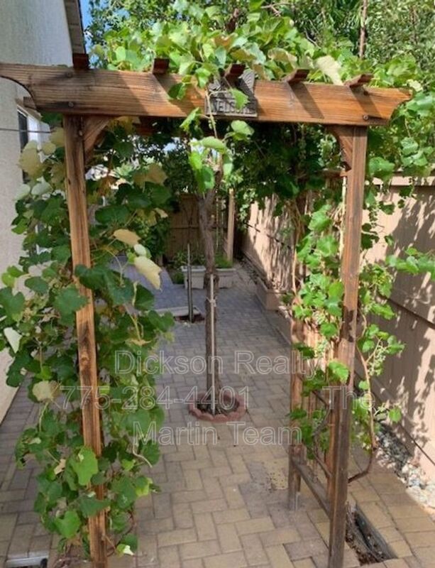 10691 Fire Poppy Circle Reno, NV 89521 property image