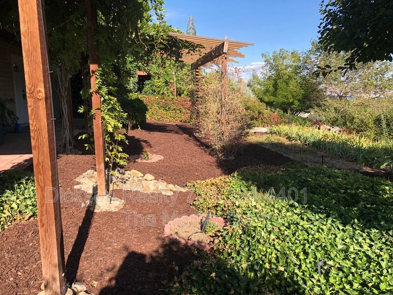 3190 Coronado Way #B property image