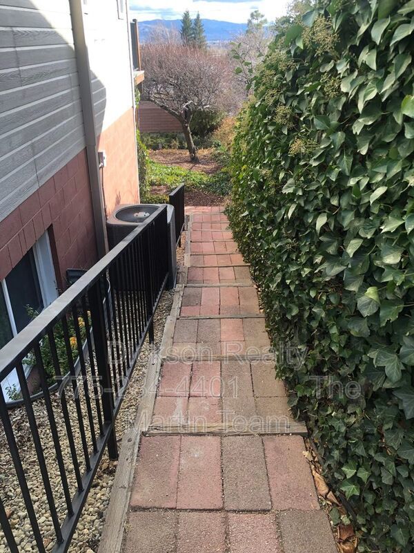 3190 Coronado Way #B property image