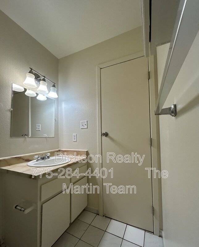 1410 E 9th Street #11 property image