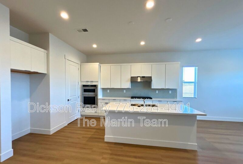 7328 Oakmont Lane - 55+ Community property image