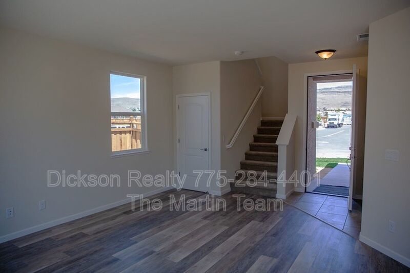 7038 Diversey property image