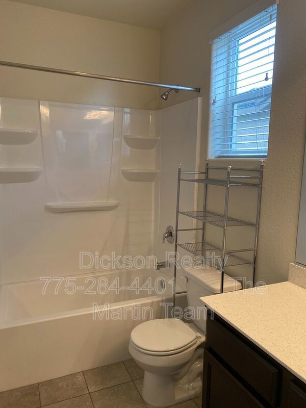 7038 Diversey property image