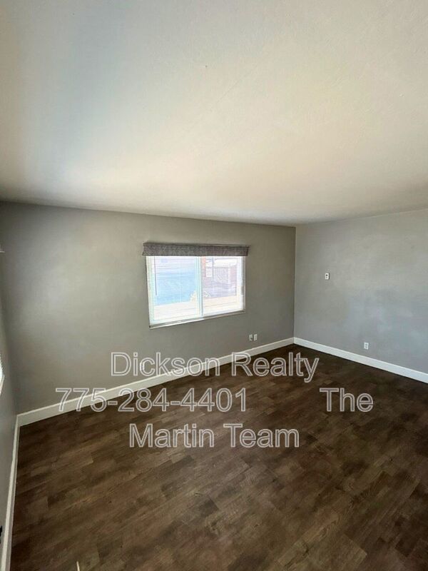 835 20th St property image