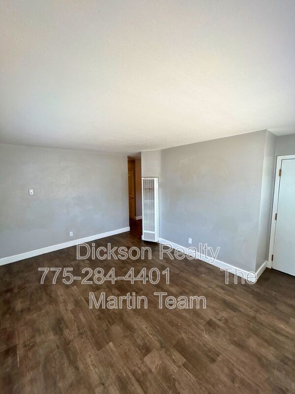 835 20th St property image