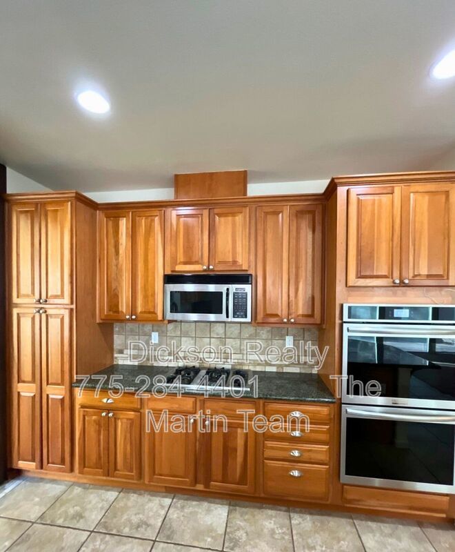 2929 Astronomer Way property image