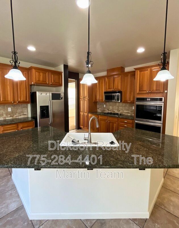 2929 Astronomer Way property image