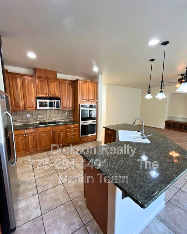 2929 Astronomer Way property image