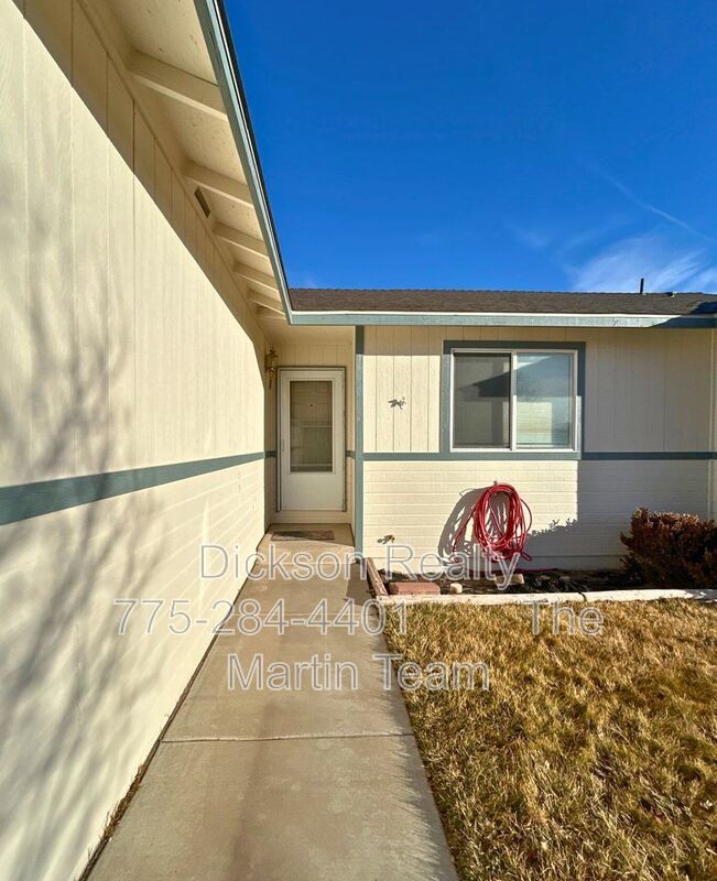 250 Emigrant property image