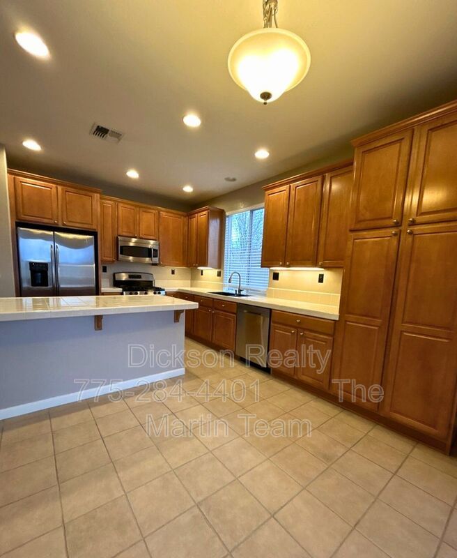 10691 Fire Poppy Circle Reno, NV 89521 property image