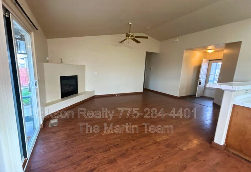 250 Emigrant property image