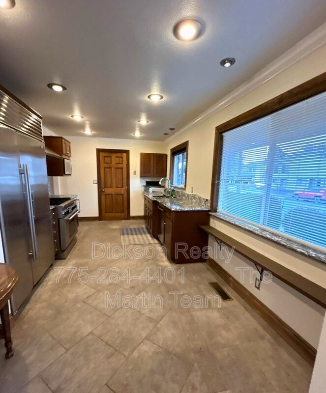 1010 Tyler Way property image