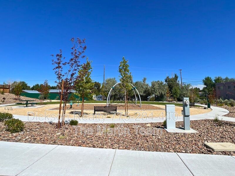 501 Paradise Valley Dr property image