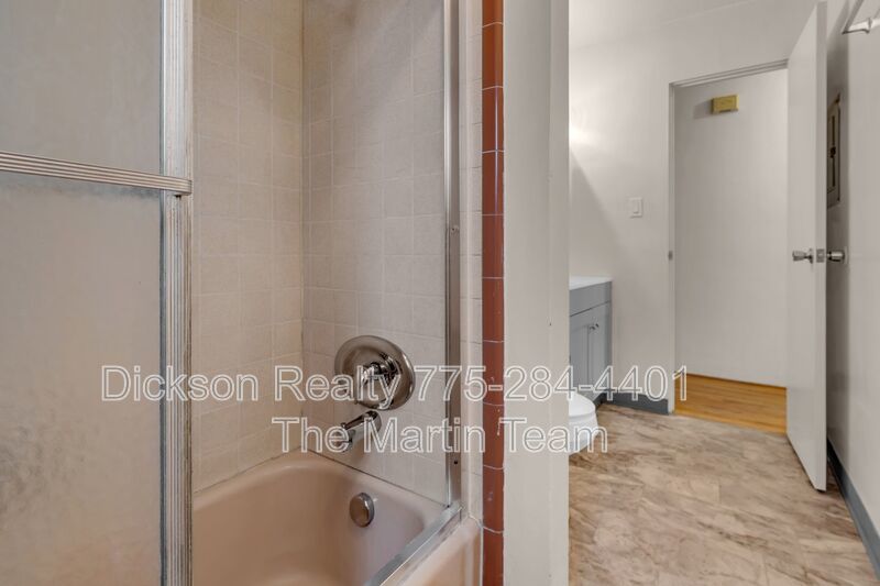 240 18th Street property image