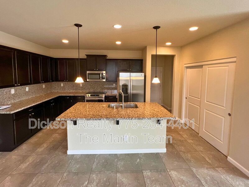 7075 Diversey Dr property image