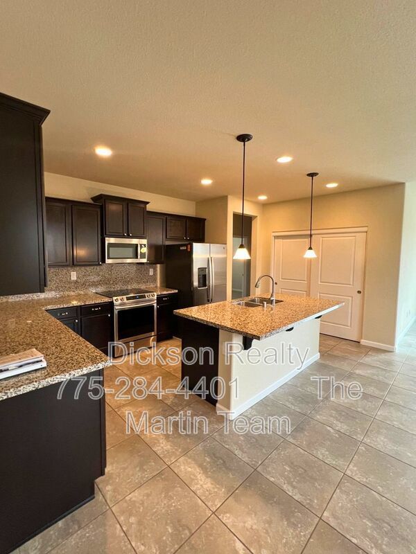 7075 Diversey Dr property image