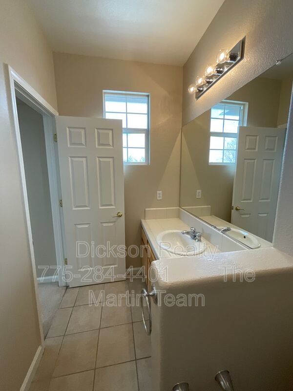 2847 Falcon Ridge Dr property image