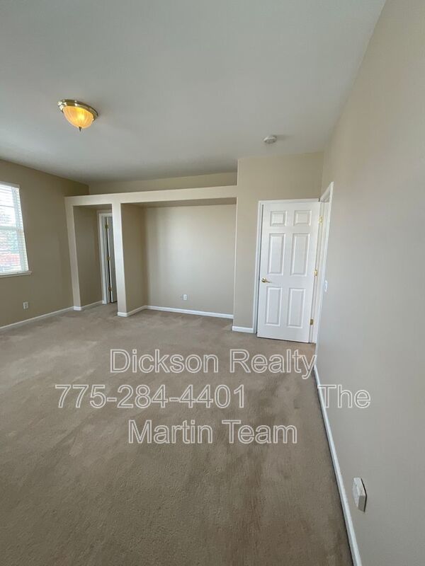 2847 Falcon Ridge Dr property image