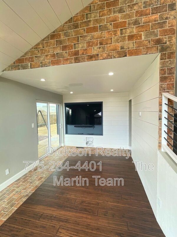 2205 Stowe Dr property image