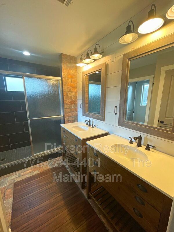 2205 Stowe Dr property image