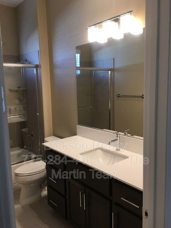 306 Commodore Dr property image