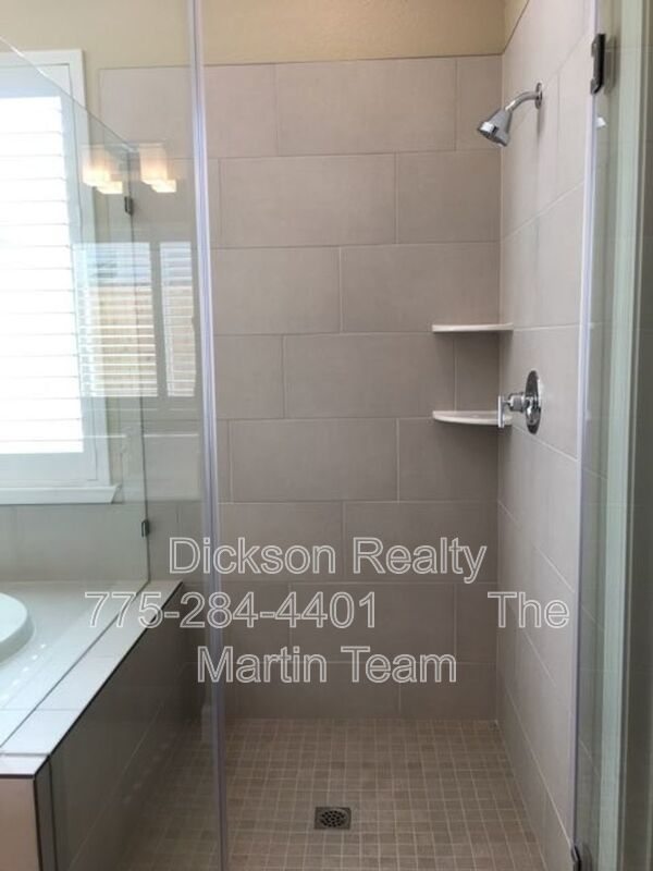 306 Commodore Dr property image