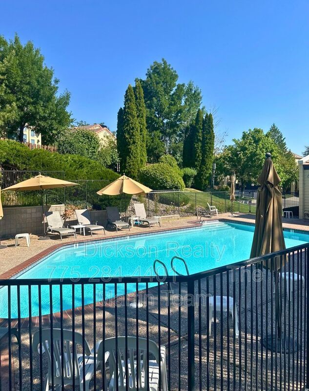3479 Skyline Boulevard property image
