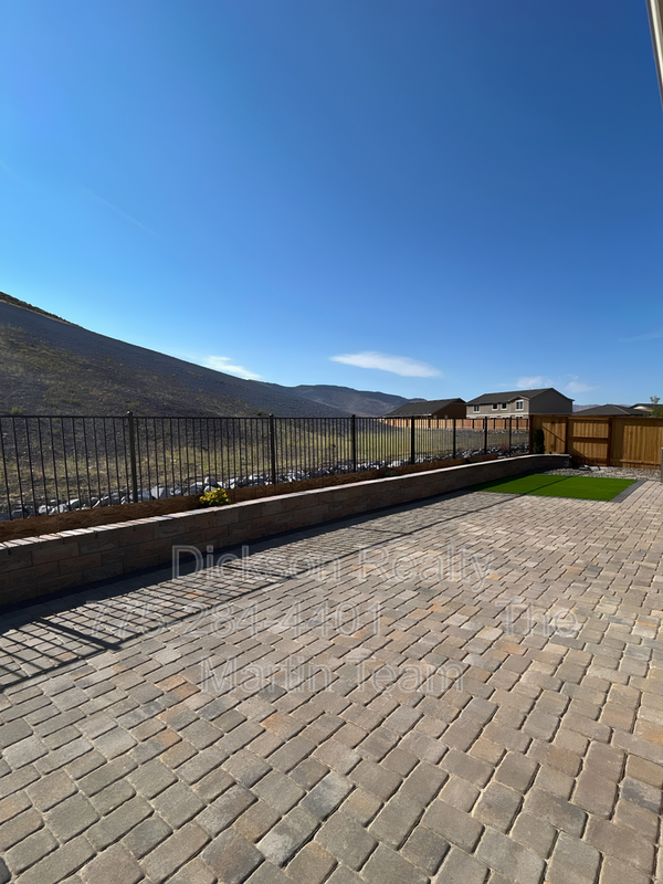 7878 Willow Thicket Drive property image