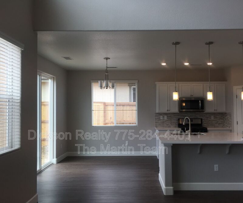 1206 Silver Coyote property image