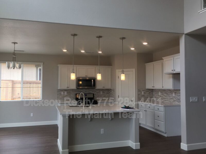 1206 Silver Coyote property image