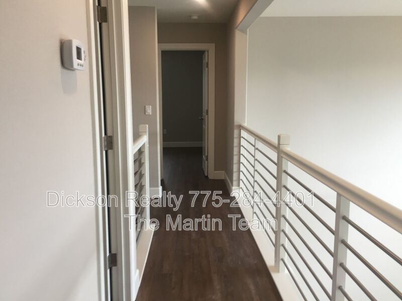1206 Silver Coyote property image
