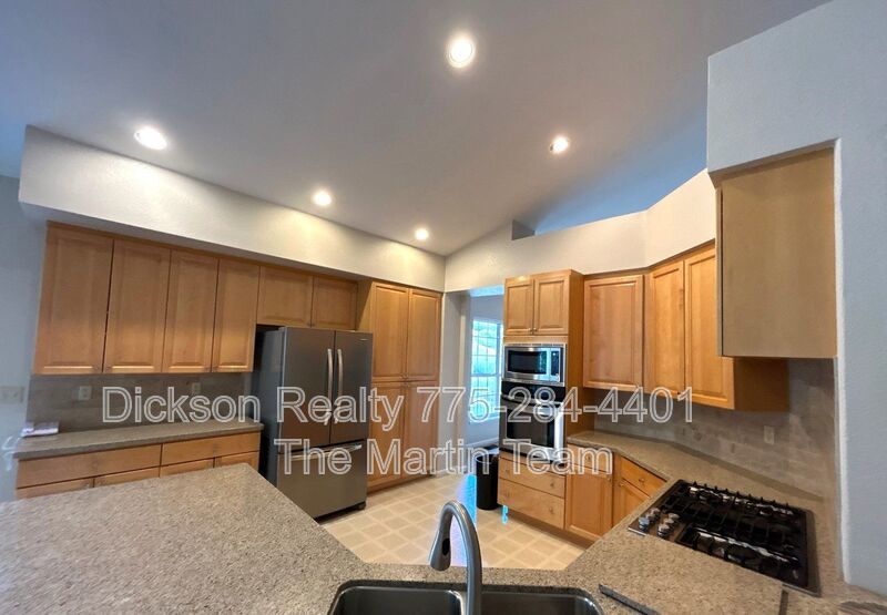 6176 Wycliffe Circle property image