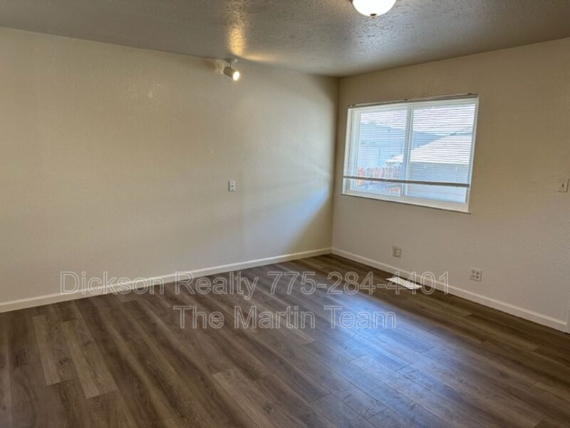 42 Caliente property image