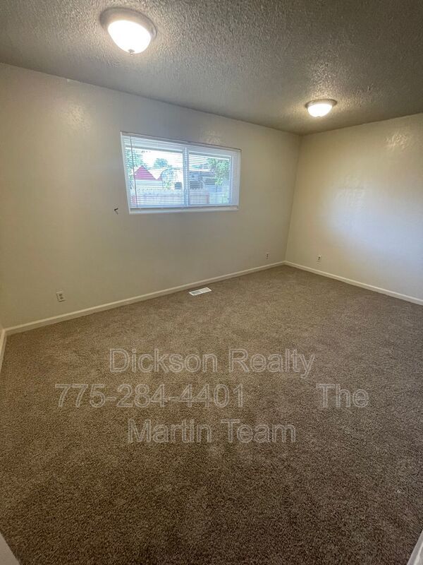 42 Caliente property image