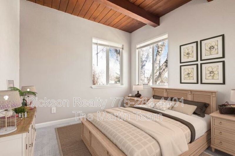 695 Denslowe Dr Unit B property image
